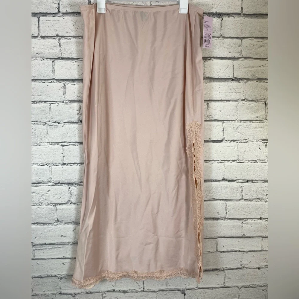 Wild Fable Pink Satin Lace Maxi Skirt Y2K size Large